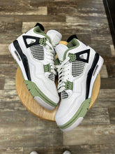 Load image into Gallery viewer, Jordan 4 Seafoam (7.5Y/9W)
