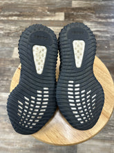 Load image into Gallery viewer, Yeezy 350 MX Dark Salt (5.5Y/7W)
