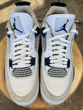Load image into Gallery viewer, Jordan 4 Military Black (10)
