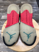 Load image into Gallery viewer, Jordan 5 Top 3 (5.5Y/7W)
