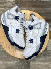 Load image into Gallery viewer, Jordan 4 Midnight Navy (3.5Y/5W)
