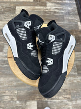 Load image into Gallery viewer, Jordan 4 White Thunder (6.5Y/8W)
