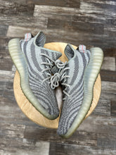 Load image into Gallery viewer, Yeezy 350 Blue Tint (8.5)
