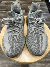 Load image into Gallery viewer, Yeezy 350 Blue Tint (8.5)
