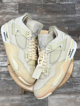 Load image into Gallery viewer, Jordan 4 Off-White (11.5M/13W)
