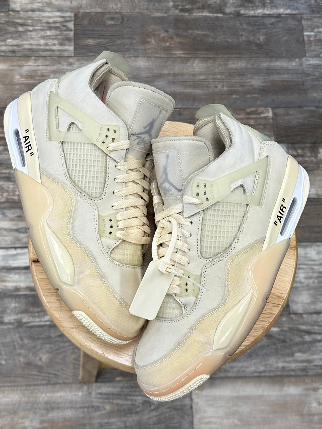 Jordan 4 Off-White (11.5M/13W)