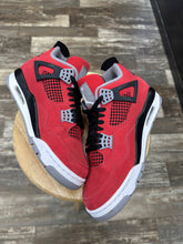 Load image into Gallery viewer, Jordan 4 Toro Bravo (9)
