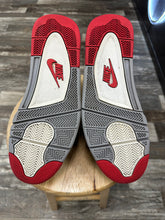 Load image into Gallery viewer, Jordan 4 Bred (2019) (12)
