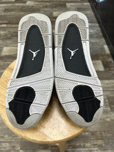 Load image into Gallery viewer, Jordan 4 Military Black (8.5)
