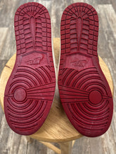 Load image into Gallery viewer, Jordan 1 High Lost &amp; Found (10)

