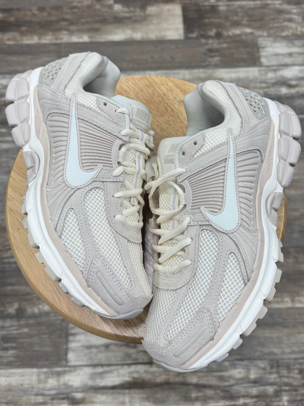 (DS) Nike Vomero 5 Orewood Brown (9)
