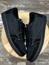 Load image into Gallery viewer, Jordan 1 Low Travis Scott Phantom (10.5)

