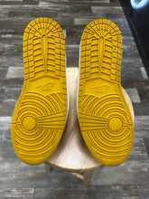 Load image into Gallery viewer, Jordan 1 Ochre (12)
