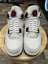 Load image into Gallery viewer, Jordan 4 Flight Club (9)
