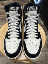 Load image into Gallery viewer, Jordan 1 Mocha (10)
