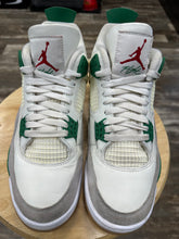 Load image into Gallery viewer, Jordan 4 SB Pine Green (9)
