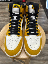 Load image into Gallery viewer, Jordan 1 Ochre (12)
