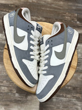 Load image into Gallery viewer, Nike SB Dunk Low Yuto (11.5)

