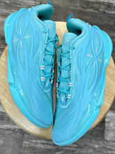 Load image into Gallery viewer, Li-Ning Way Of Wade 808 5 (9.5)
