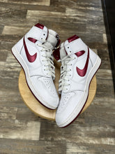 Load image into Gallery viewer, Jordan 1 Metallic Red (10.5)
