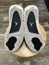 Load image into Gallery viewer, Jordan 4 Fear (8.5)

