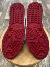 Load image into Gallery viewer, Jordan 1 High Fearless (10)
