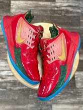 Load image into Gallery viewer, Nike Kyrie 2 Low Mr. Krabs (10.5)
