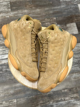 Load image into Gallery viewer, Jordan 13 Wheat (9.5)
