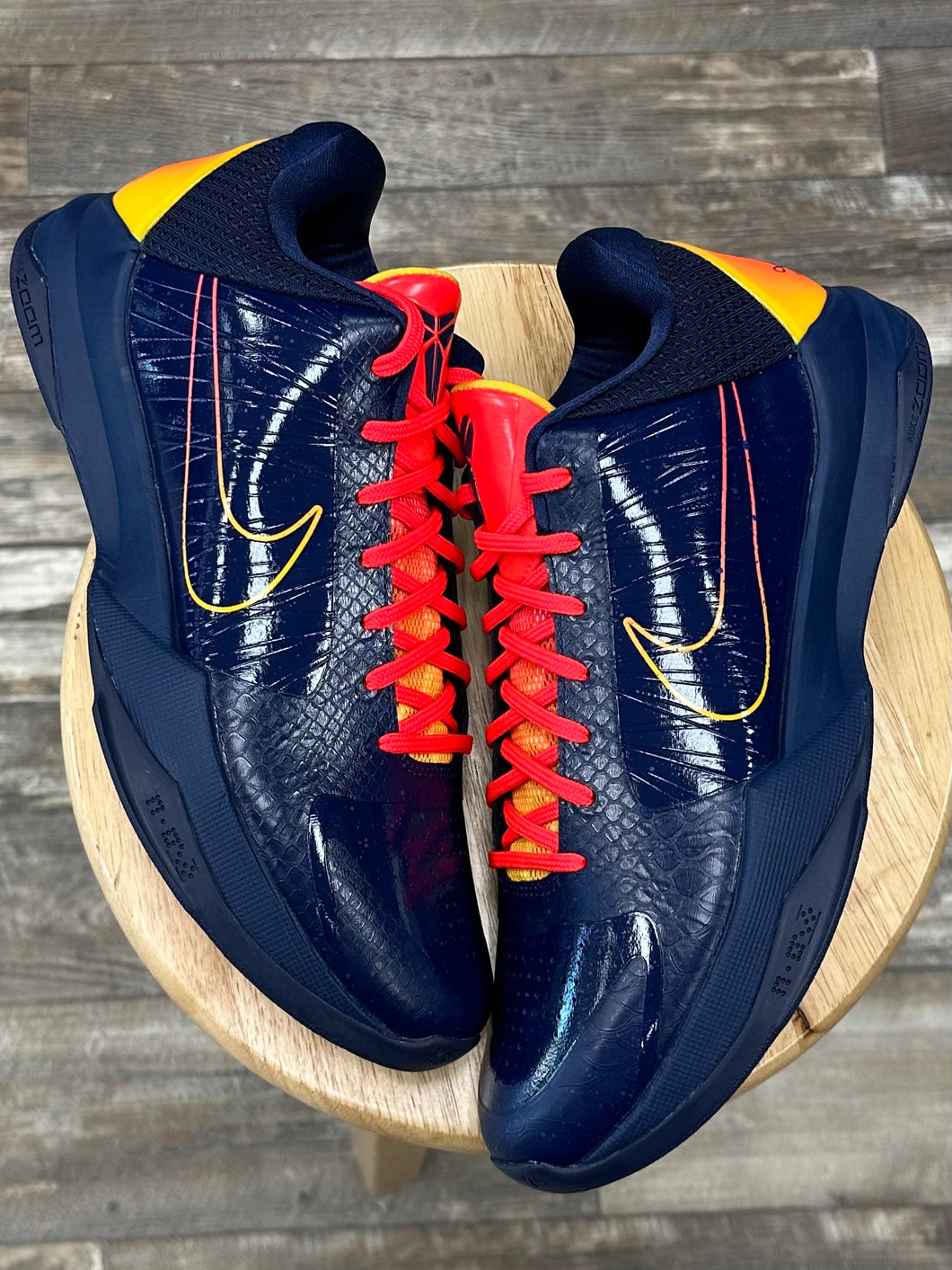 (DS) Nike Kobe 5 Caitlyn Clark (11.5)