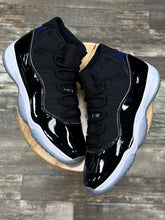 Load image into Gallery viewer, Jordan 11 SpaceJam (11)

