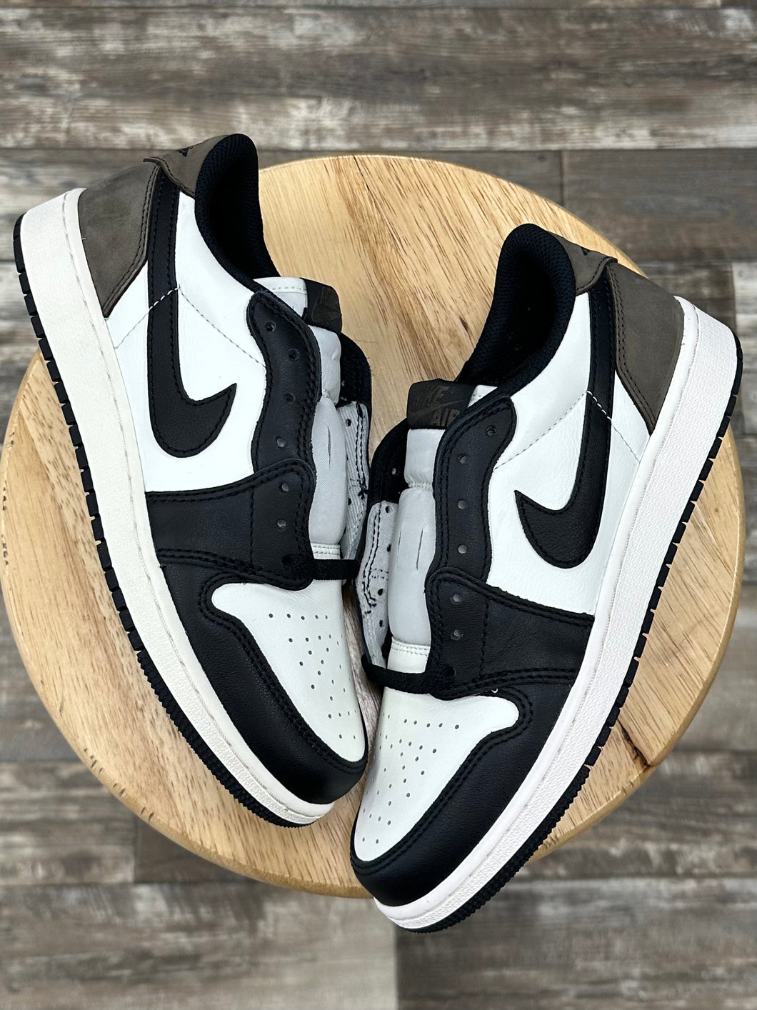 (DS) Jordan 1 Low Mocha (4.5Y/6W)