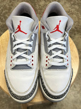 Load image into Gallery viewer, Jordan 3 Fire Red (10.5)
