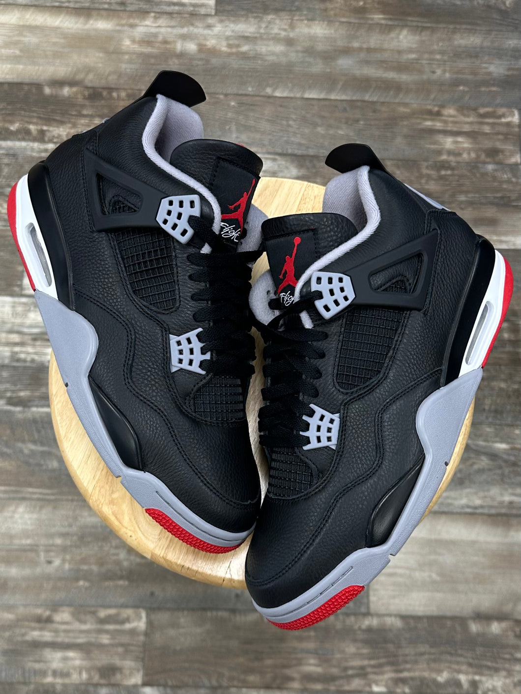 (DS) Jordan 4 Bred Reimagined (11)