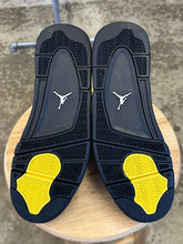 Load image into Gallery viewer, Jordan 4 Thunder (11)
