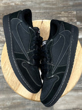 Load image into Gallery viewer, Jordan 1 Low Travis Scott Phantom (10.5)
