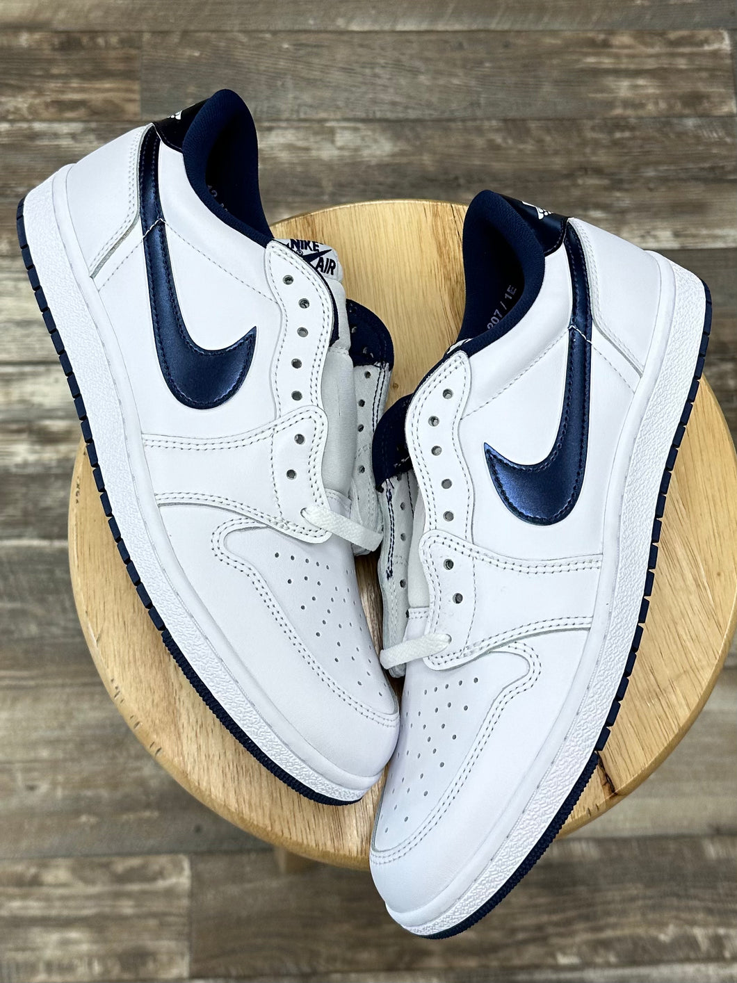 (DS) Jordan 1 Low Metallic Blue (12)