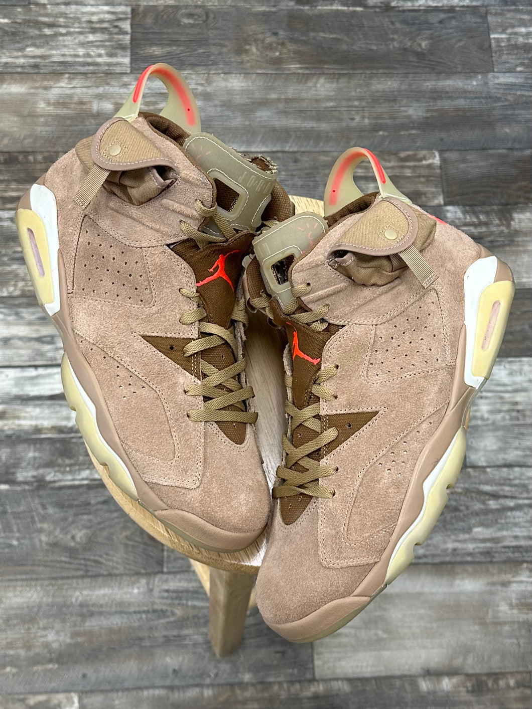 Jordan 6 Travis Scott British Khaki (14)
