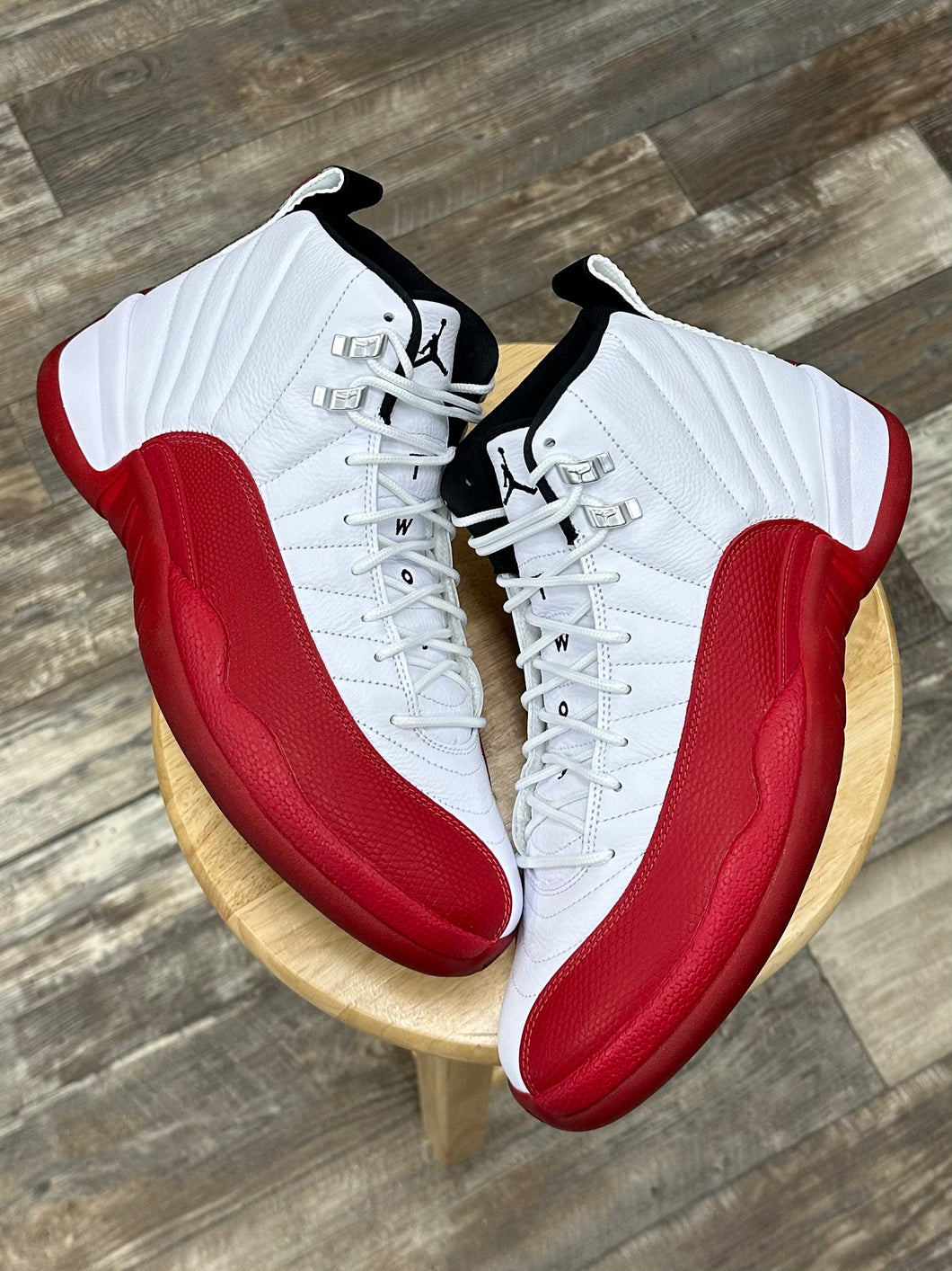 (DS) Jordan 12 Cherry (12)