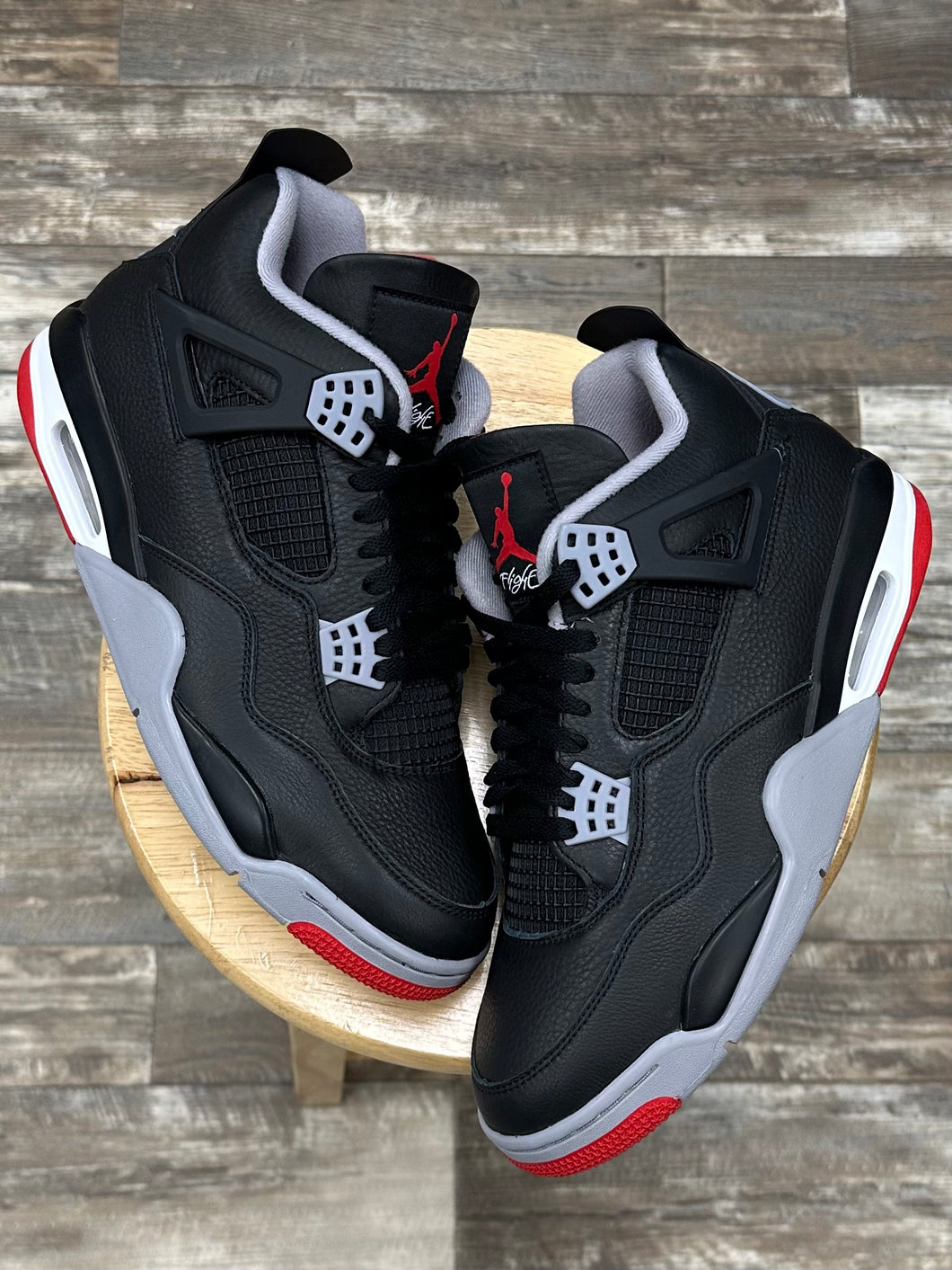 (DS) Jordan 4 Bred Reimagined (11)
