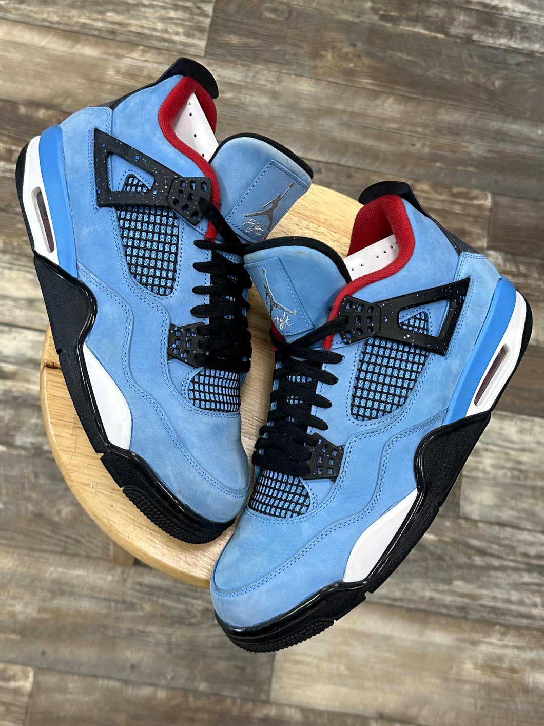 Jordan 4 Travis Scott (11)