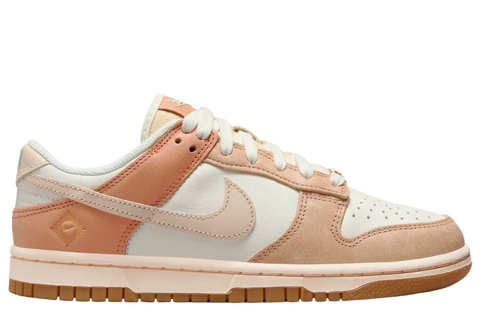 Nike Dunk Low Australian (7.5Y / 9W)