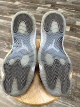 Load image into Gallery viewer, Jordan 11 Cool Grey (10.5)
