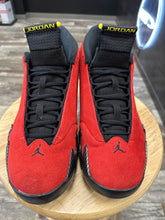 Load image into Gallery viewer, Jordan 14 Ferrari (10)
