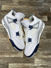 Load image into Gallery viewer, Jordan 4 Midnight Navy (13)
