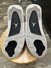 Load image into Gallery viewer, Jordan 4 Military Black (9.5)
