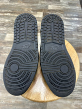 Load image into Gallery viewer, Jordan 1 Low Travis Scott Phantom (10.5)
